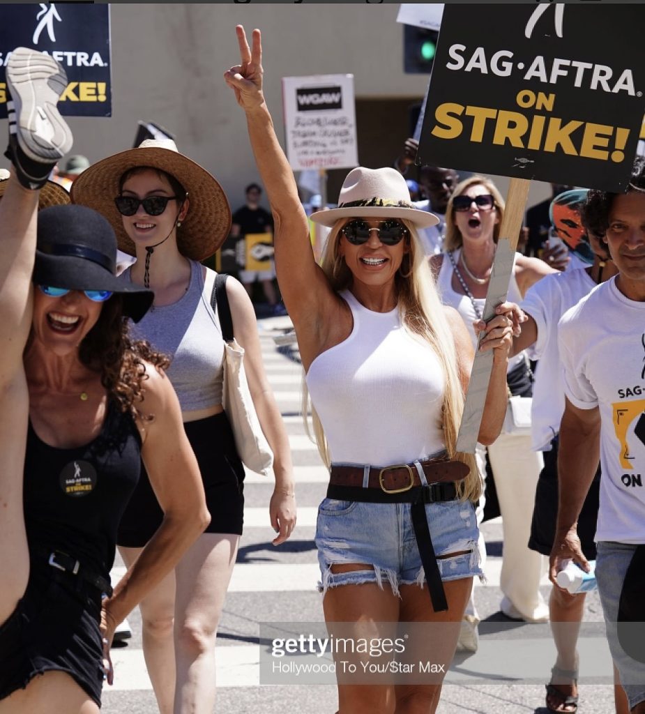 amber lynn sag aftra strike1