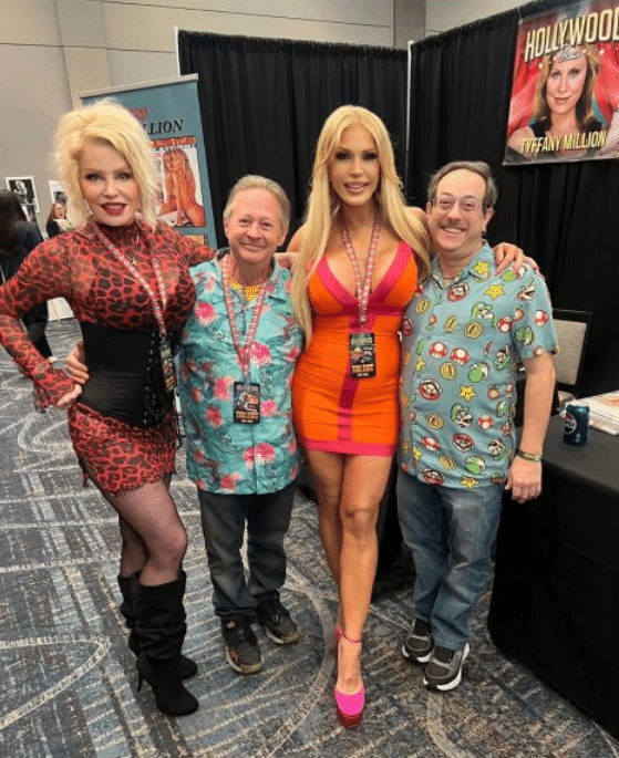 HollywoodShow in Burbank, 2026 - Amber Lynn, Jaws Reunion, Grease & More 2026 06 09 22 30 51 Greenshot